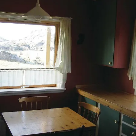 In With Kitchen