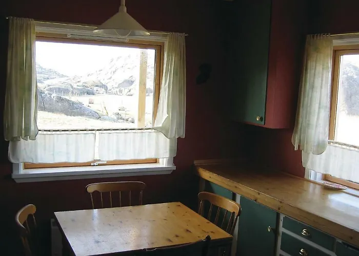 In With Kitchen